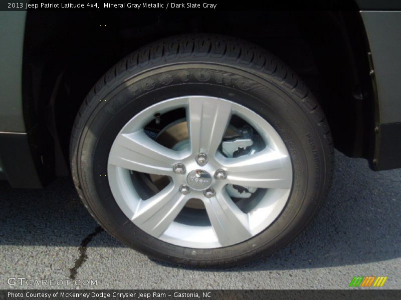 Mineral Gray Metallic / Dark Slate Gray 2013 Jeep Patriot Latitude 4x4