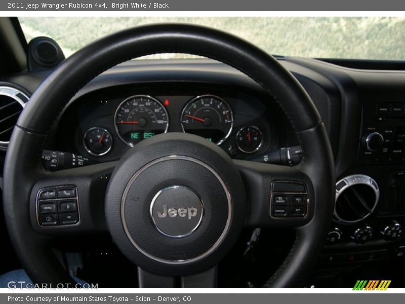 Bright White / Black 2011 Jeep Wrangler Rubicon 4x4