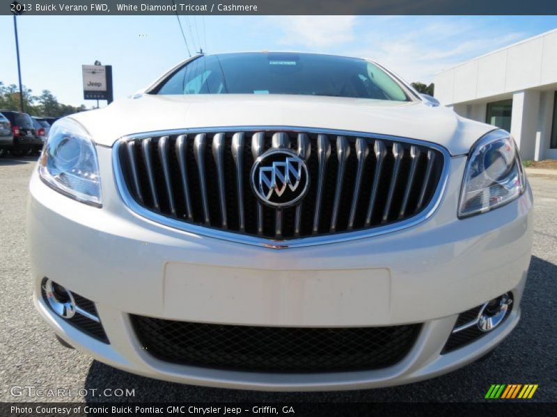 White Diamond Tricoat / Cashmere 2013 Buick Verano FWD