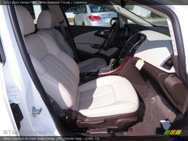 White Diamond Tricoat / Cashmere 2013 Buick Verano FWD