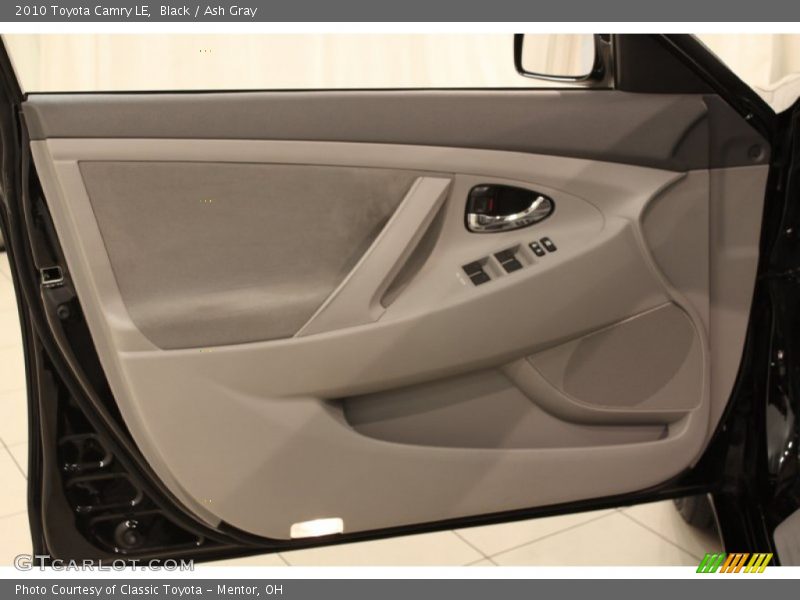 Black / Ash Gray 2010 Toyota Camry LE