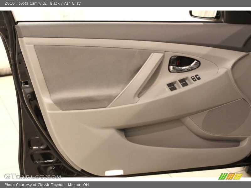 Black / Ash Gray 2010 Toyota Camry LE