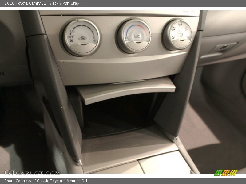 Black / Ash Gray 2010 Toyota Camry LE