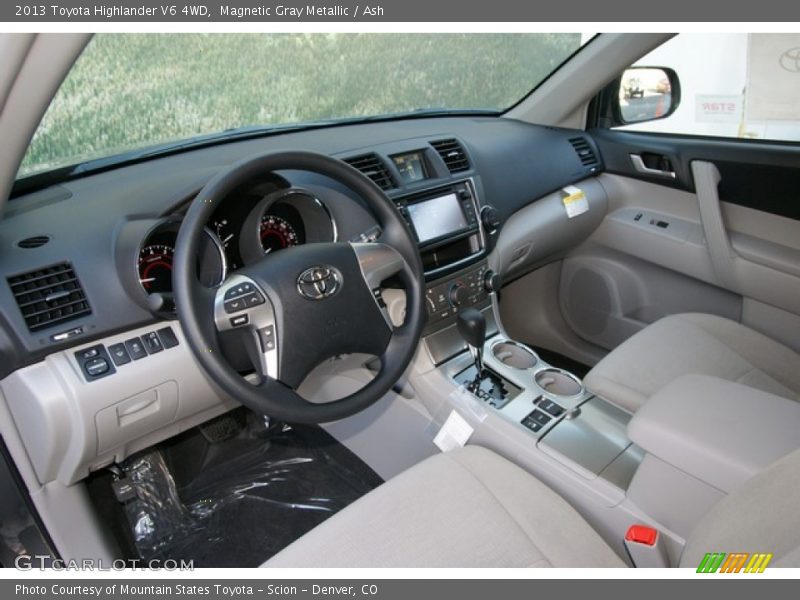 Magnetic Gray Metallic / Ash 2013 Toyota Highlander V6 4WD
