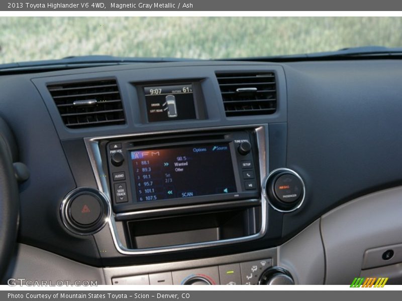 Magnetic Gray Metallic / Ash 2013 Toyota Highlander V6 4WD