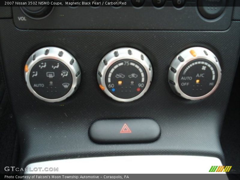 Controls of 2007 350Z NISMO Coupe