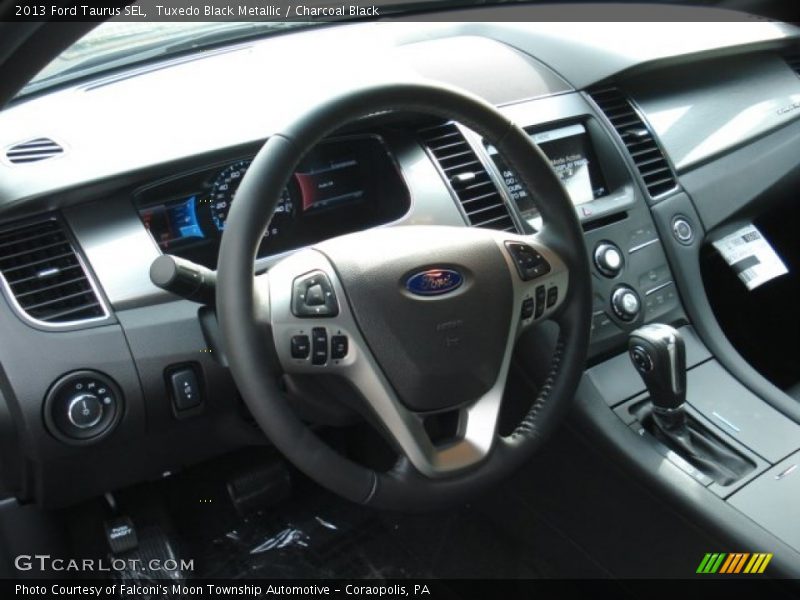 Tuxedo Black Metallic / Charcoal Black 2013 Ford Taurus SEL
