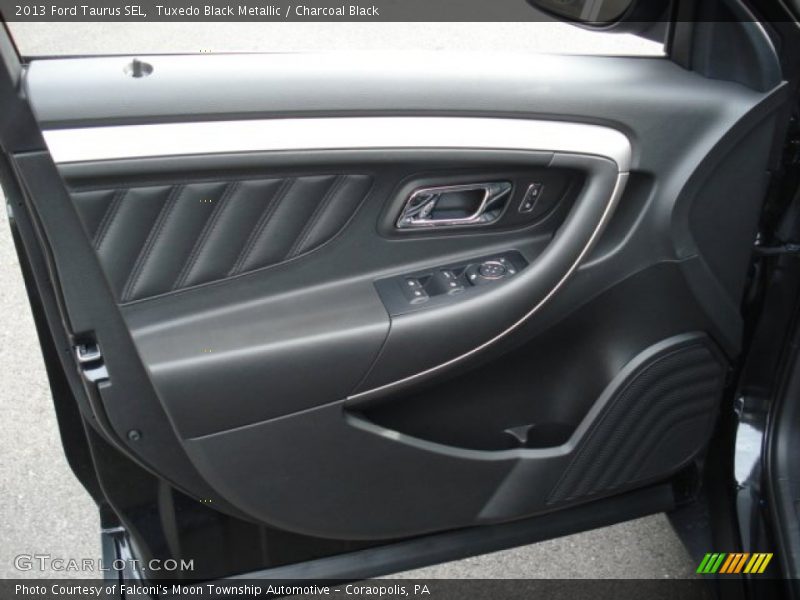 Tuxedo Black Metallic / Charcoal Black 2013 Ford Taurus SEL