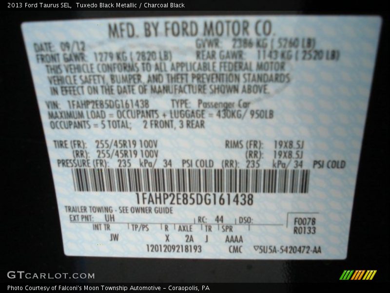 Tuxedo Black Metallic / Charcoal Black 2013 Ford Taurus SEL