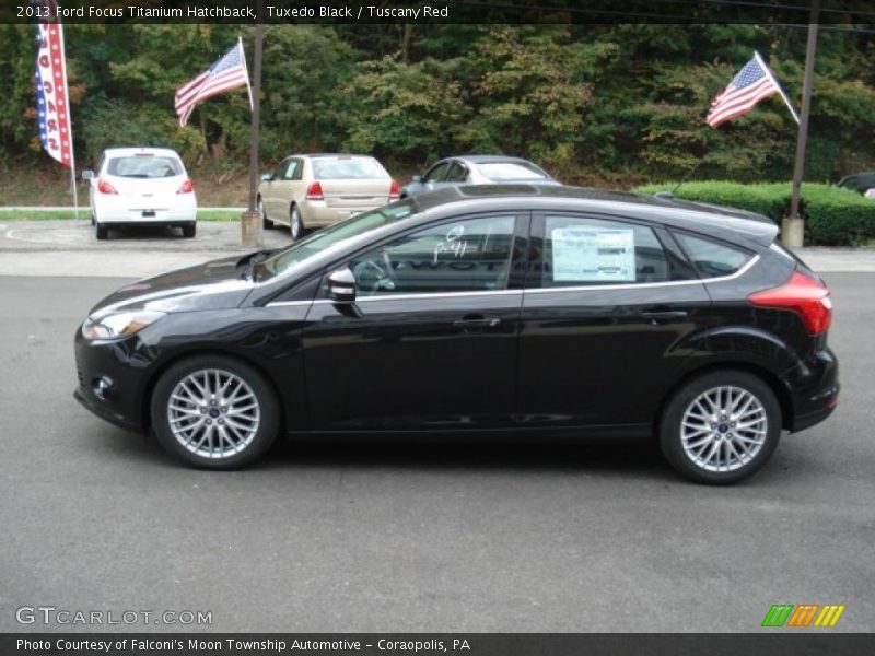 Tuxedo Black / Tuscany Red 2013 Ford Focus Titanium Hatchback