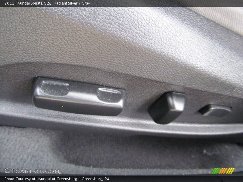 Radiant Silver / Gray 2011 Hyundai Sonata GLS