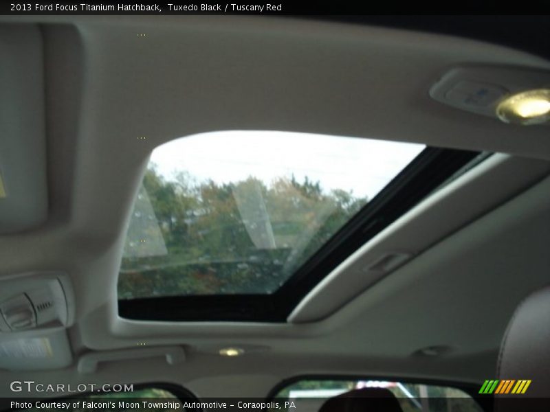 Tuxedo Black / Tuscany Red 2013 Ford Focus Titanium Hatchback