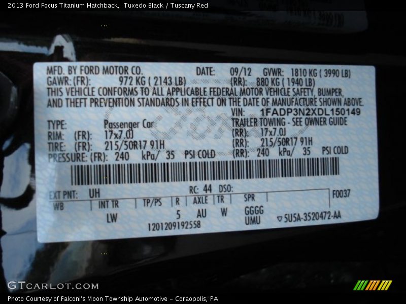2013 Focus Titanium Hatchback Tuxedo Black Color Code UH