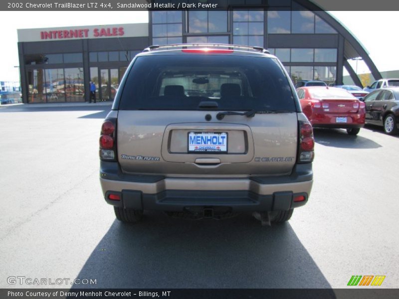 Sandalwood Metallic / Dark Pewter 2002 Chevrolet TrailBlazer LTZ 4x4