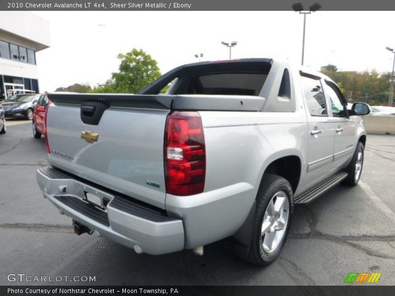 Sheer Silver Metallic / Ebony 2010 Chevrolet Avalanche LT 4x4
