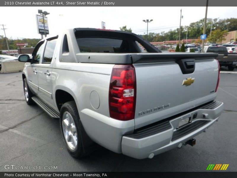 Sheer Silver Metallic / Ebony 2010 Chevrolet Avalanche LT 4x4