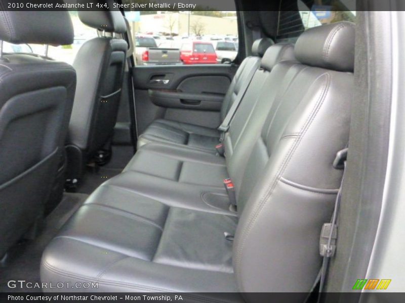 Sheer Silver Metallic / Ebony 2010 Chevrolet Avalanche LT 4x4