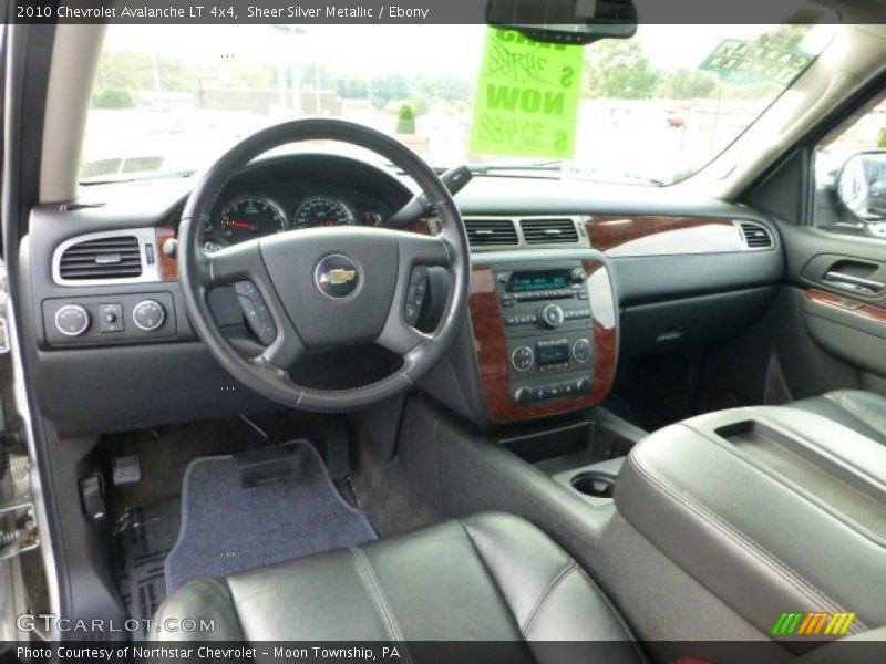 Sheer Silver Metallic / Ebony 2010 Chevrolet Avalanche LT 4x4