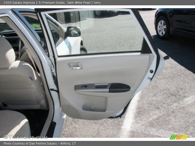 Satin White Pearl / Ivory 2009 Subaru Impreza 2.5i Premium Sedan