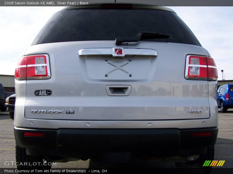 Silver Pearl / Black 2008 Saturn Outlook XE AWD