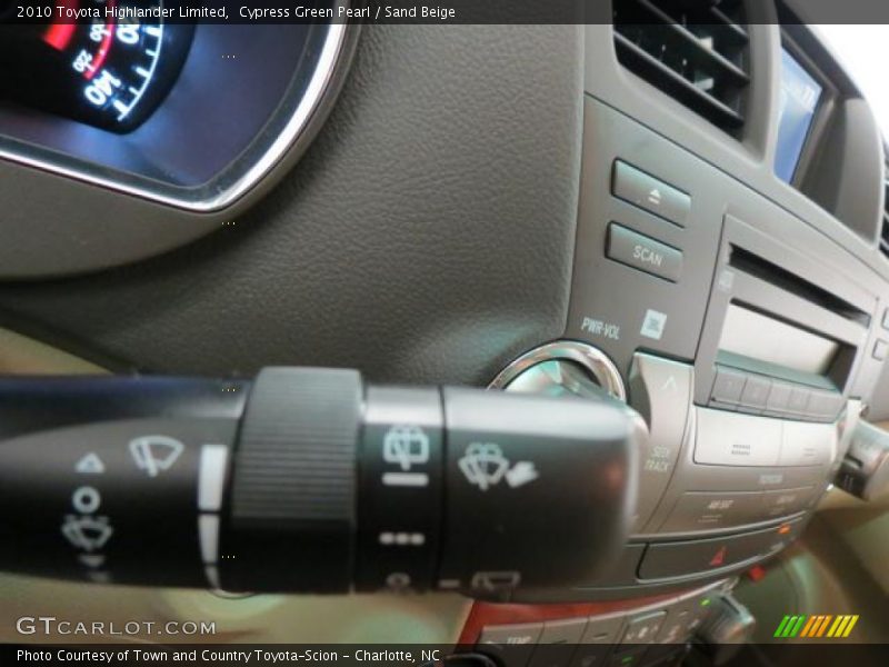 Cypress Green Pearl / Sand Beige 2010 Toyota Highlander Limited