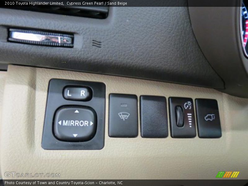 Cypress Green Pearl / Sand Beige 2010 Toyota Highlander Limited