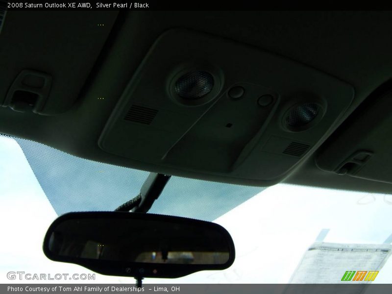 Silver Pearl / Black 2008 Saturn Outlook XE AWD