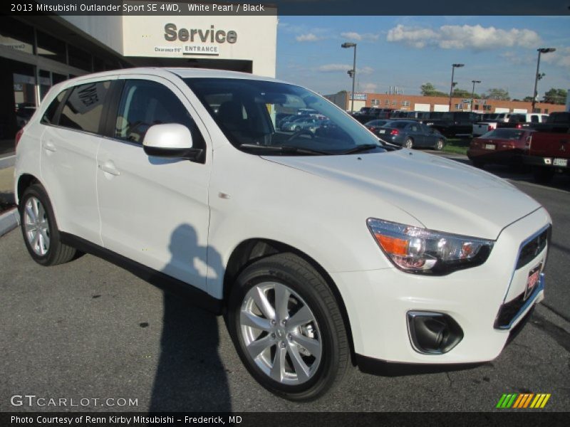 White Pearl / Black 2013 Mitsubishi Outlander Sport SE 4WD