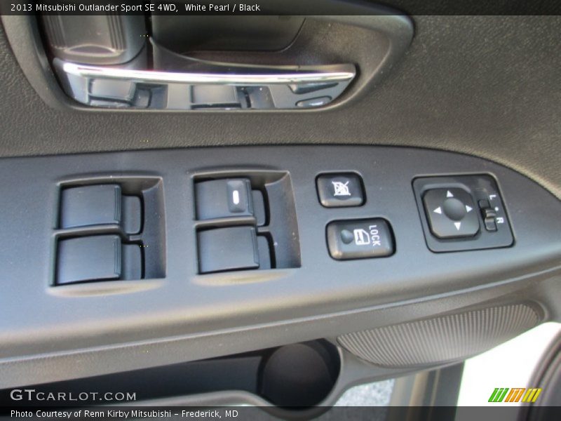 White Pearl / Black 2013 Mitsubishi Outlander Sport SE 4WD