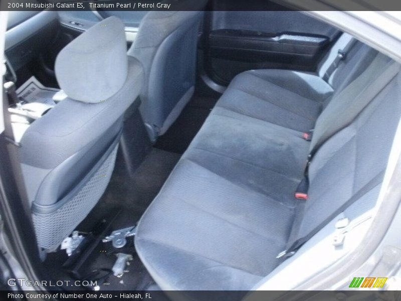 Titanium Pearl / Petrol Gray 2004 Mitsubishi Galant ES