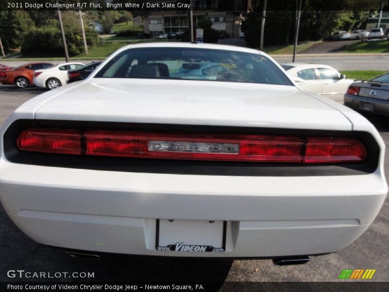 Bright White / Dark Slate Gray 2011 Dodge Challenger R/T Plus