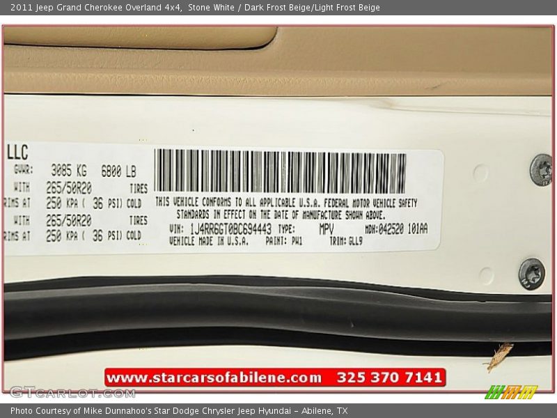 Stone White / Dark Frost Beige/Light Frost Beige 2011 Jeep Grand Cherokee Overland 4x4