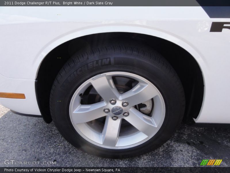 Bright White / Dark Slate Gray 2011 Dodge Challenger R/T Plus