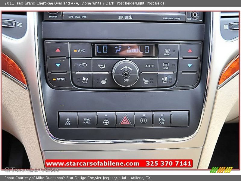 Stone White / Dark Frost Beige/Light Frost Beige 2011 Jeep Grand Cherokee Overland 4x4