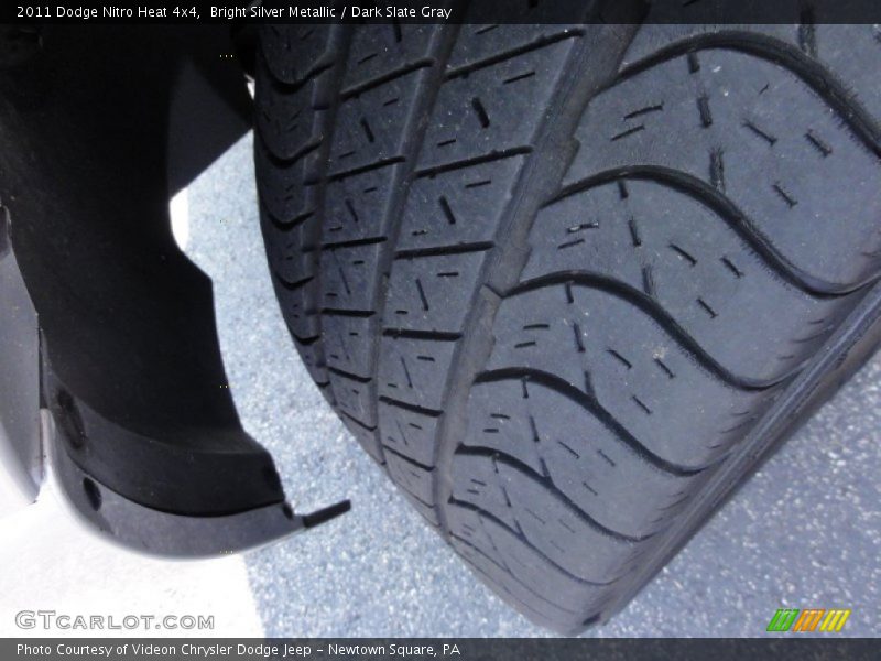 Bright Silver Metallic / Dark Slate Gray 2011 Dodge Nitro Heat 4x4