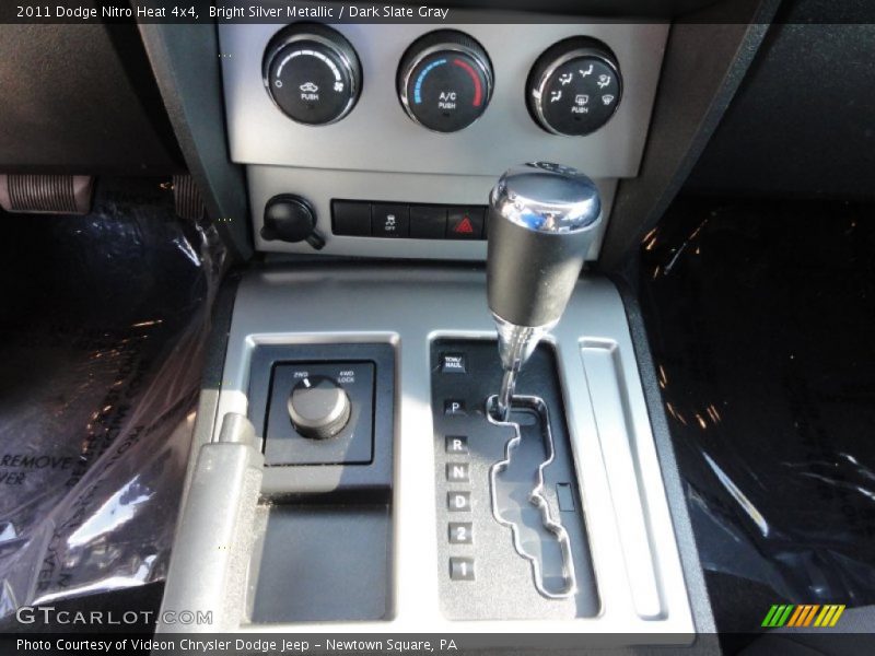 Bright Silver Metallic / Dark Slate Gray 2011 Dodge Nitro Heat 4x4