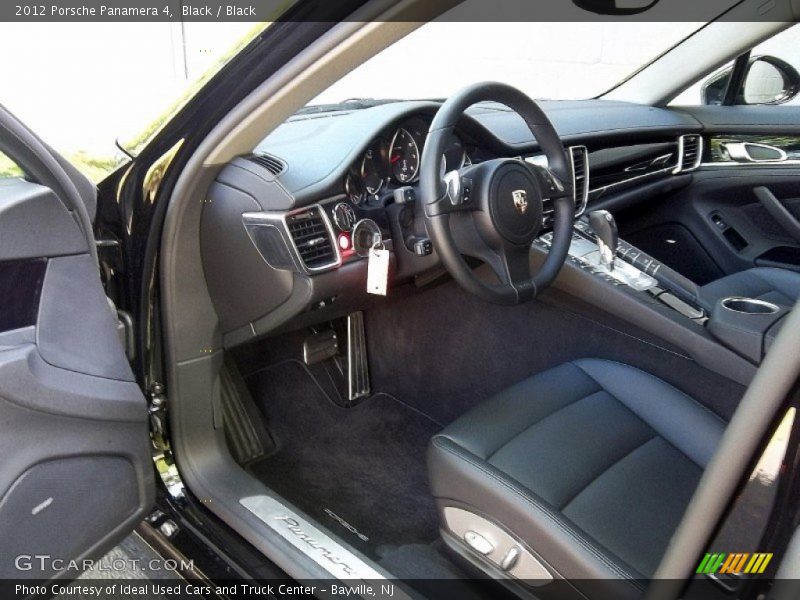 Black / Black 2012 Porsche Panamera 4