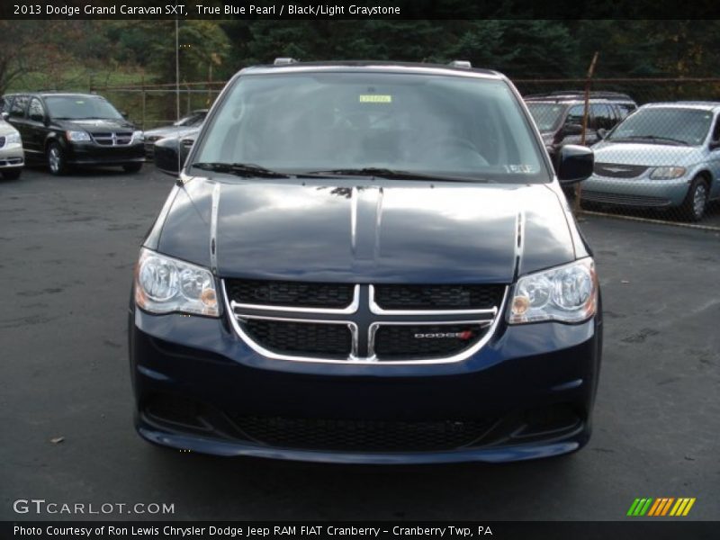 True Blue Pearl / Black/Light Graystone 2013 Dodge Grand Caravan SXT