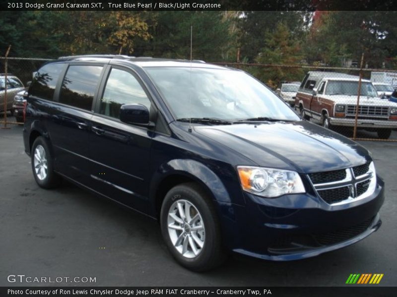True Blue Pearl / Black/Light Graystone 2013 Dodge Grand Caravan SXT