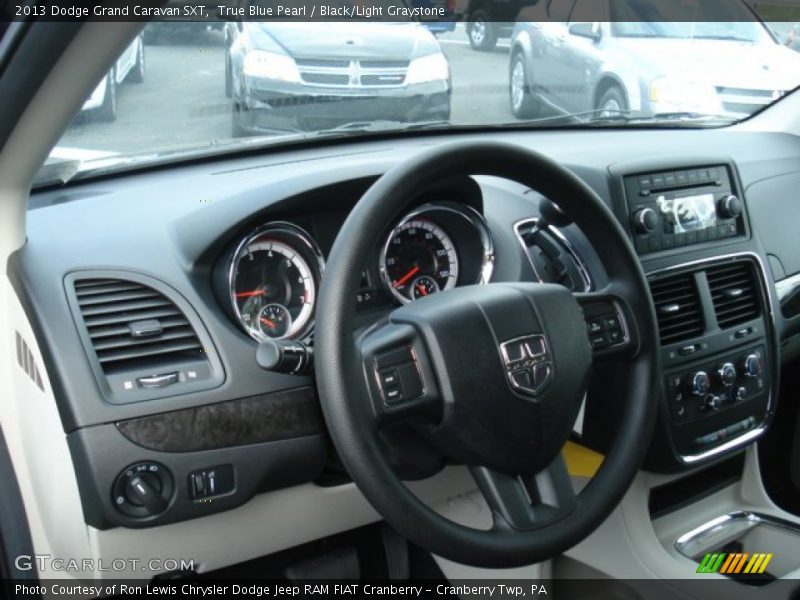 True Blue Pearl / Black/Light Graystone 2013 Dodge Grand Caravan SXT