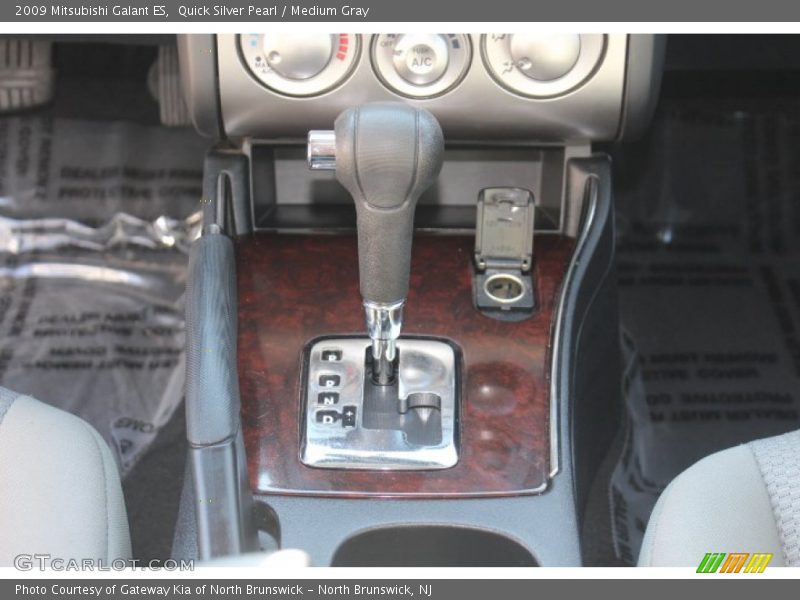 Quick Silver Pearl / Medium Gray 2009 Mitsubishi Galant ES