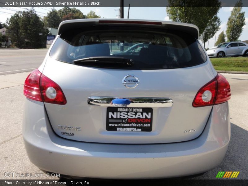 Silver Ice Metallic / Black 2011 Nissan Rogue S AWD