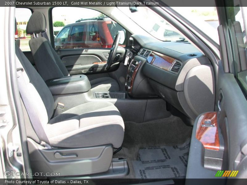 Gold Mist Metallic / Light Titanium/Dark Titanium 2007 Chevrolet Suburban 1500 LT