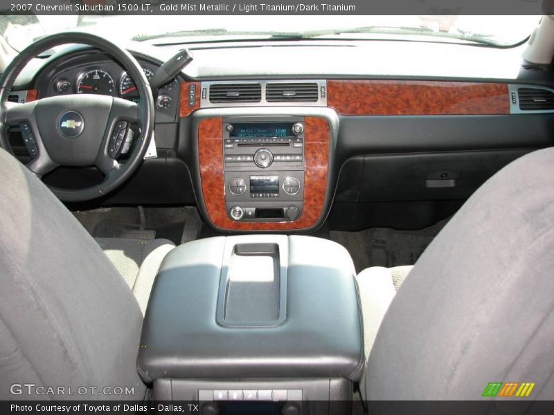 Gold Mist Metallic / Light Titanium/Dark Titanium 2007 Chevrolet Suburban 1500 LT