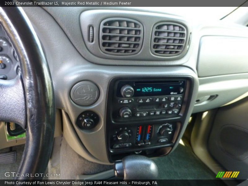 Majestic Red Metallic / Medium Pewter 2003 Chevrolet TrailBlazer LS