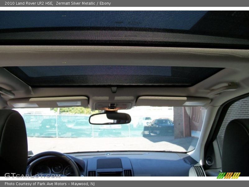 Zermatt Silver Metallic / Ebony 2010 Land Rover LR2 HSE