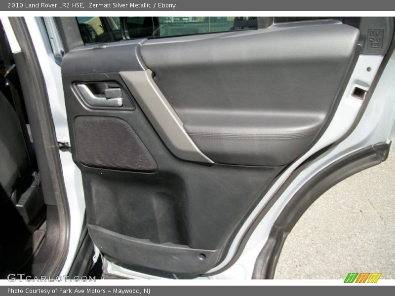 Zermatt Silver Metallic / Ebony 2010 Land Rover LR2 HSE