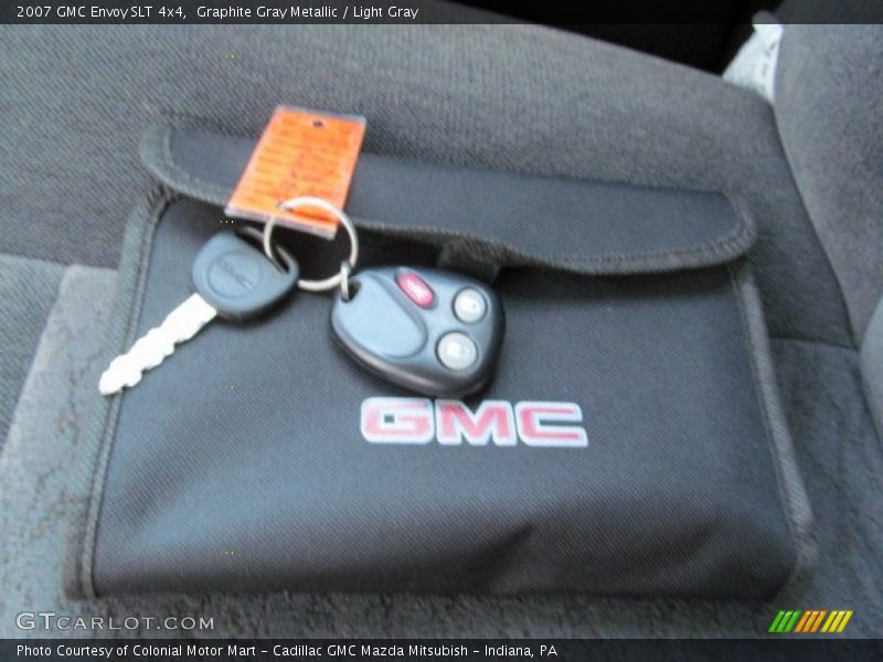 Graphite Gray Metallic / Light Gray 2007 GMC Envoy SLT 4x4