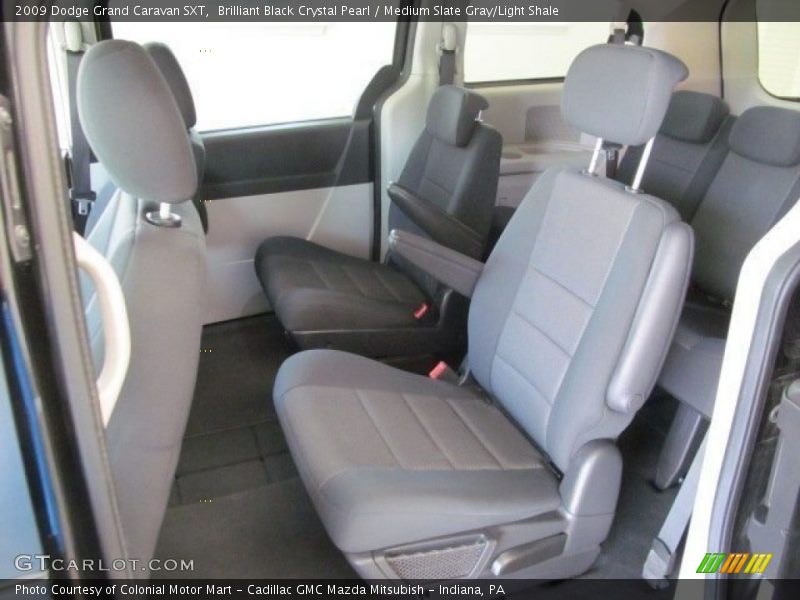 Brilliant Black Crystal Pearl / Medium Slate Gray/Light Shale 2009 Dodge Grand Caravan SXT