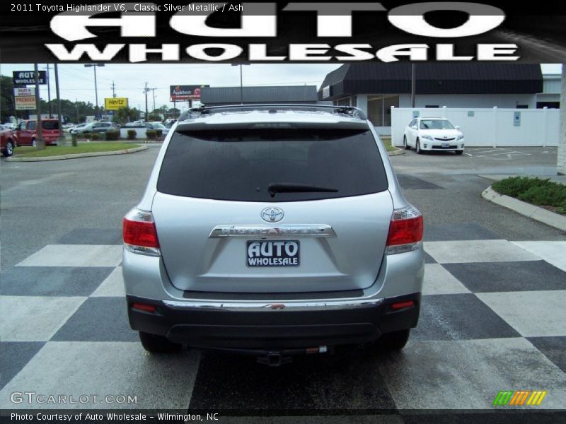 Classic Silver Metallic / Ash 2011 Toyota Highlander V6